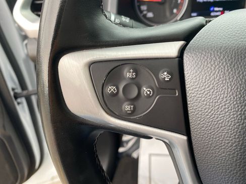 Used 2023 GMC Acadia SLT AWD/4WD image 18