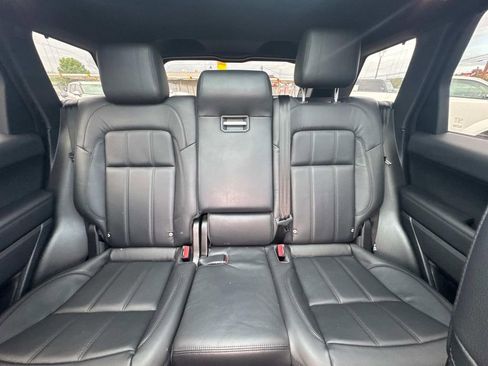 Used 2020 Land Rover Range Rover Sport SE image 26
