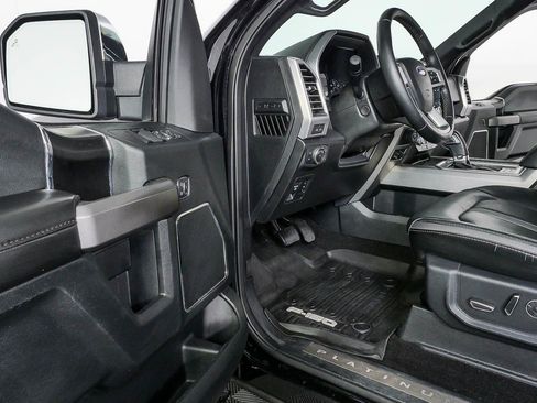 Used 2020 Ford F150 Platinum w/ Equipment Group 701A Luxury AWD/4WD image 7