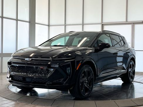 Certified 2024 Chevrolet Equinox EV RS image 4