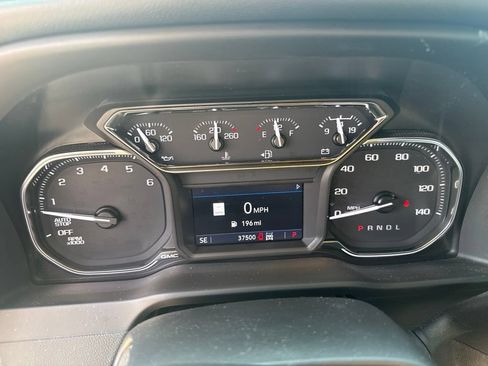 Used 2021 GMC Sierra 1500 SLT w/ SLT Premium Plus Package AWD/4WD image 9