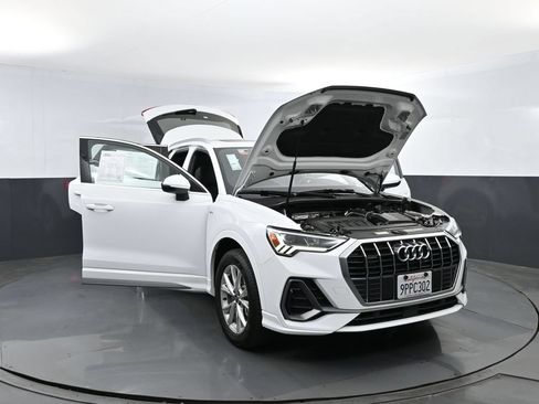 Used 2025 Audi Q3 2.0T Premium AWD/4WD image 29