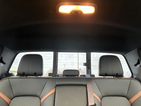 Used 2023 GMC Canyon AT4 image 33