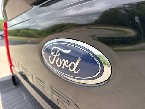 Used 2025 Ford F250 XLT AWD/4WD image 8