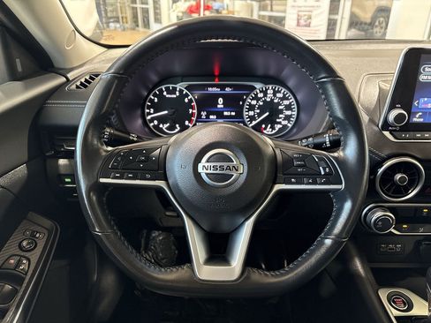 Used 2022 Nissan Sentra SV image 14