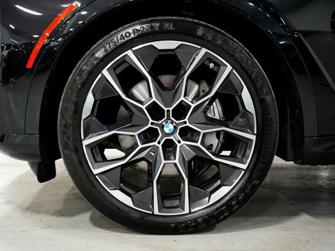 Used 2023 BMW X7 xDrive40i w/ M Sport Package image 29