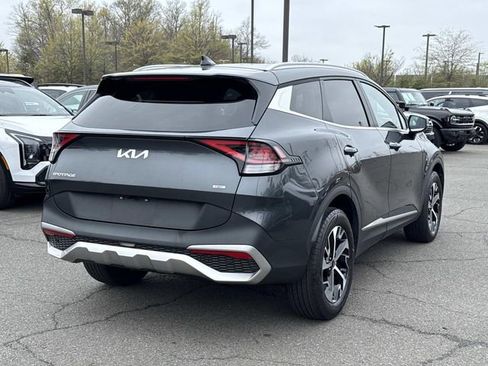 Used 2023 Kia Sportage EX image 2