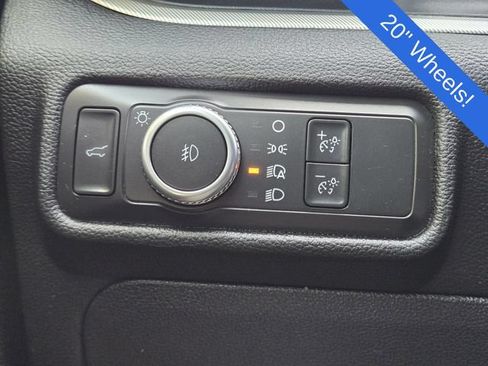 Used 2021 Ford Explorer XLT w/ Equipment Group 202A RWD image 21
