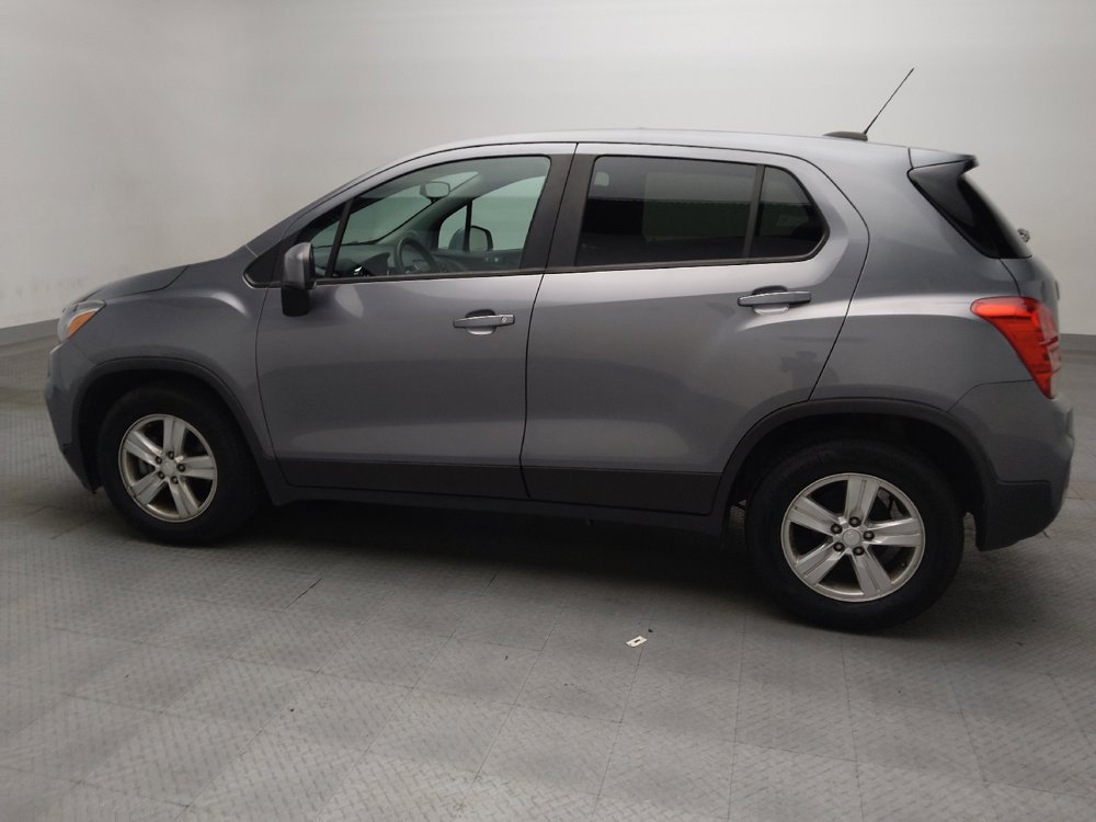 Used 2020 Chevrolet Trax LS w/ Tint and Cruise Package FWD image 3