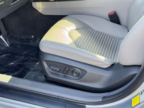 Used 2024 Toyota Camry SE image 21