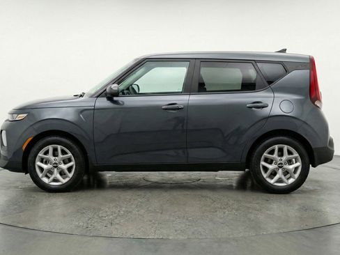 Used 2025 Kia Soul LX w/ LX Technology Package FWD image 5