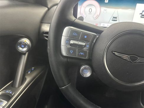 Used 2024 Genesis GV60 RWD image 27