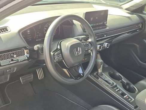 Used 2024 Honda Civic Sport image 2