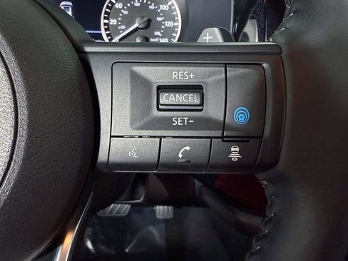 Certified 2024 Nissan Pathfinder SV AWD/4WD image 28