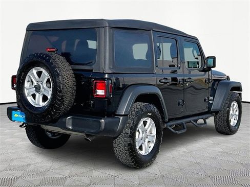 Used 2018 Jeep Wrangler Unlimited Sport S image 6