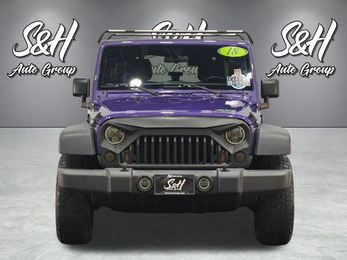 Used 2018 Jeep Wrangler Unlimited Sport w/ Connectivity Group AWD/4WD image 14
