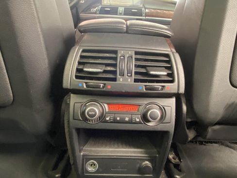 Used 2013 BMW X5 xDrive50i w/ Sport Activity Pkg AWD/4WD image 15
