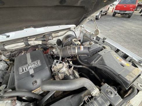 Used 1997 Ford F250 4x4 Regular Cab Heavy Duty image 35