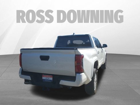 Used 2024 Toyota Tacoma SR5 image 4