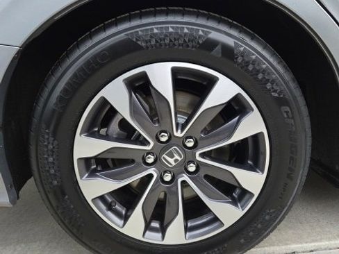 Used 2024 Honda Odyssey EX-L image 31