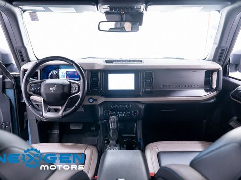 Used 2022 Ford Bronco Wildtrak image 7