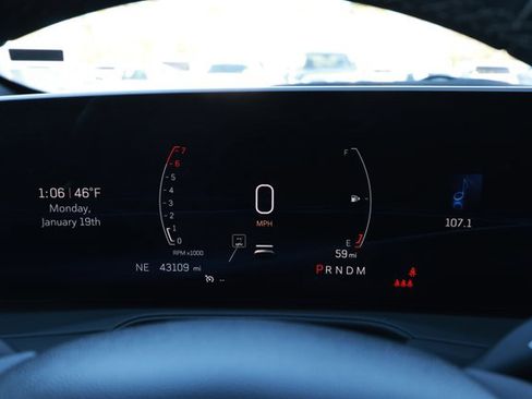 Used 2024 Cadillac XT4 Premium Luxury image 12