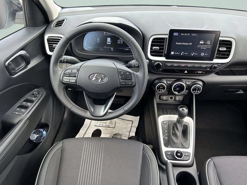 New 2026 Hyundai Venue SEL FWD image 16