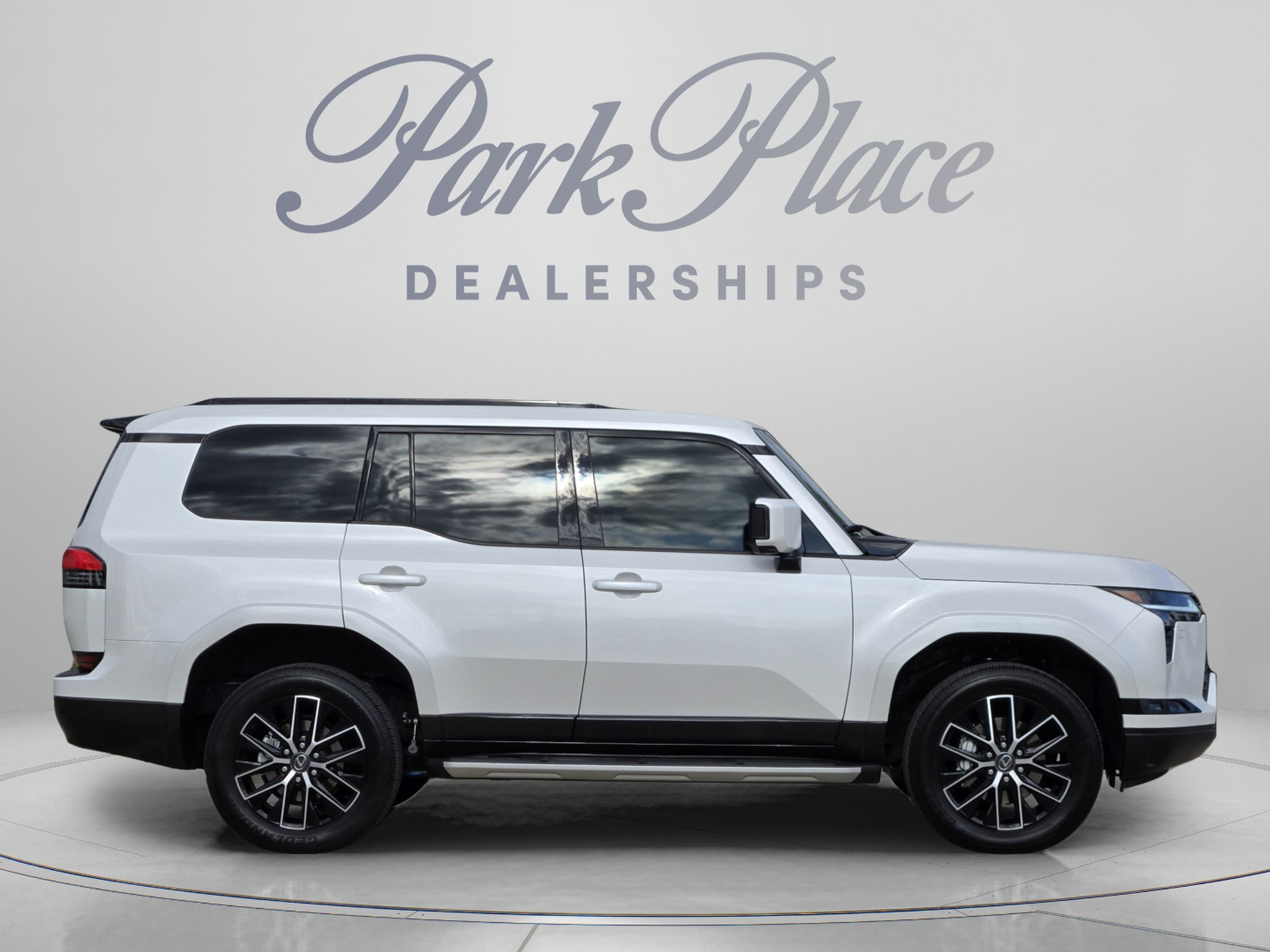 Certified 2026 Lexus GX 550 w/ Accessory Package (2T) AWD/4WD image 6