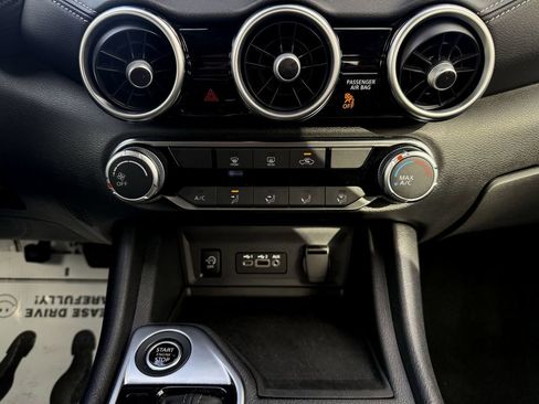 Used 2024 Nissan Sentra SV image 22