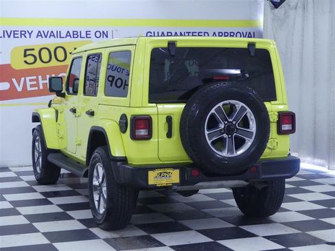 Used 2023 Jeep Wrangler Unlimited Sahara w/ Cold Weather Group AWD/4WD image 5