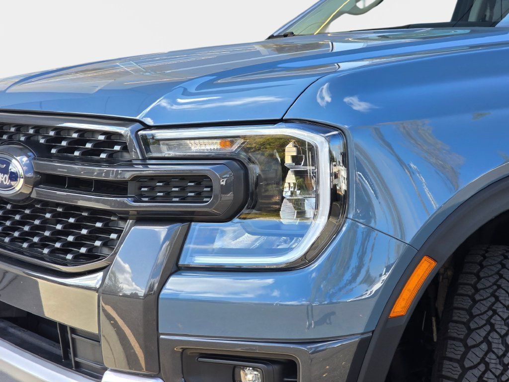Used 2025 Ford Ranger XLT w/ FX4 Off-Road Package AWD/4WD image 37
