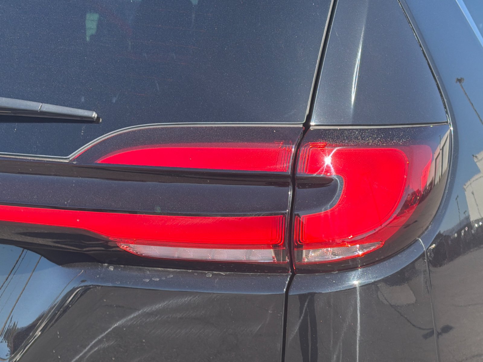 Used 2026 Chrysler Pacifica Limited FWD image 38