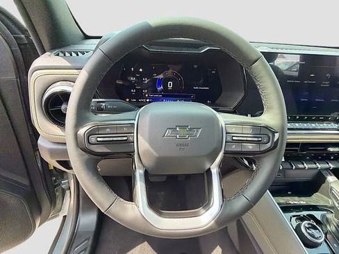 New 2026 Chevrolet Colorado ZR2 w/ Technology Package AWD/4WD image 12