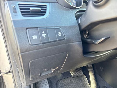 Used 2013 Hyundai Elantra Limited w/ Technology Pkg image 14