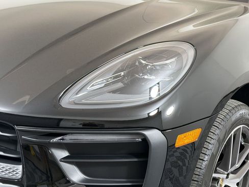 Used 2026 Porsche Macan image 13