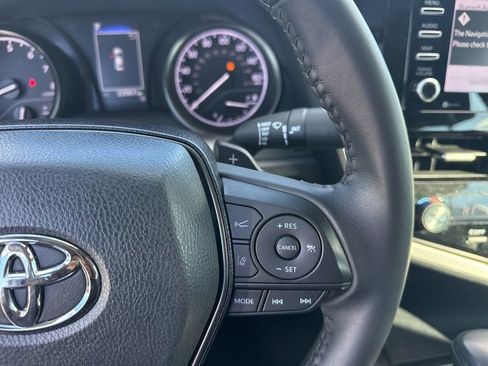 Used 2024 Toyota Camry SE image 13