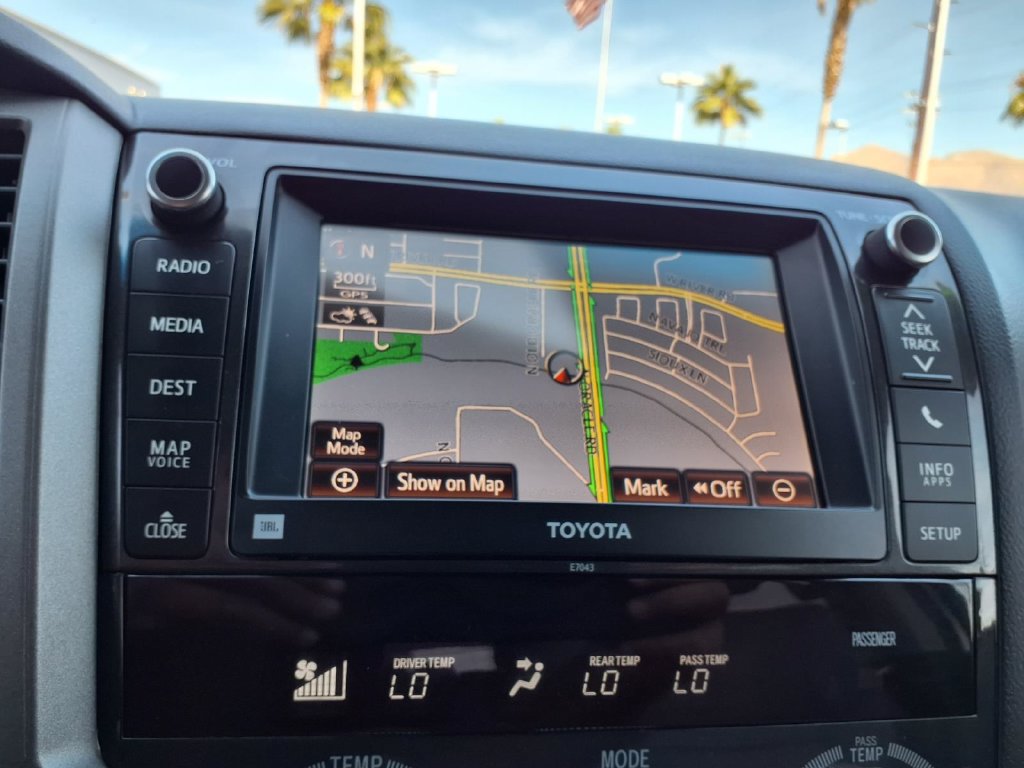 Used 2013 Toyota Sequoia Limited AWD/4WD image 6