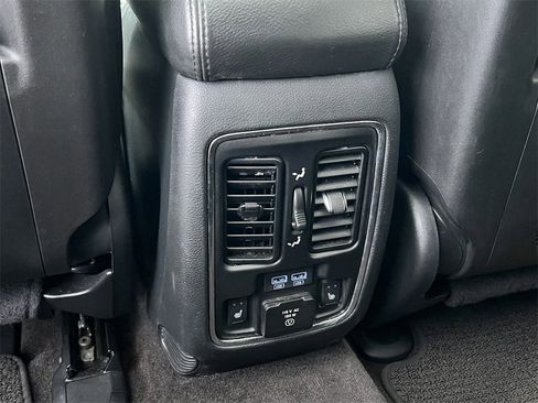 Used 2018 Jeep Grand Cherokee Summit w/ Platinum Series Group image 32