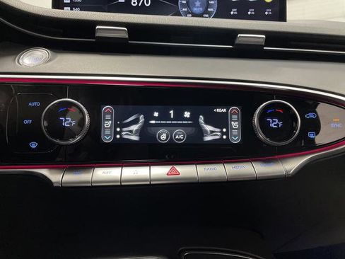 Used 2023 Genesis GV70 2.5T Advanced w/ Advanced Package image 20