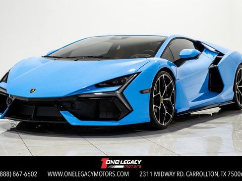 Used 2024 Lamborghini Revuelto image 1