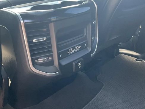 Used 2019 RAM 1500 Laramie AWD/4WD image 45