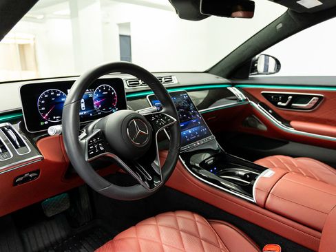 Used 2023 Mercedes-Benz S 580 4MATIC Sedan image 30