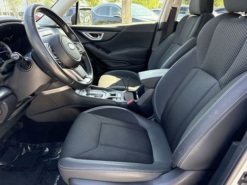 Used 2020 Subaru Forester Premium AWD/4WD image 11