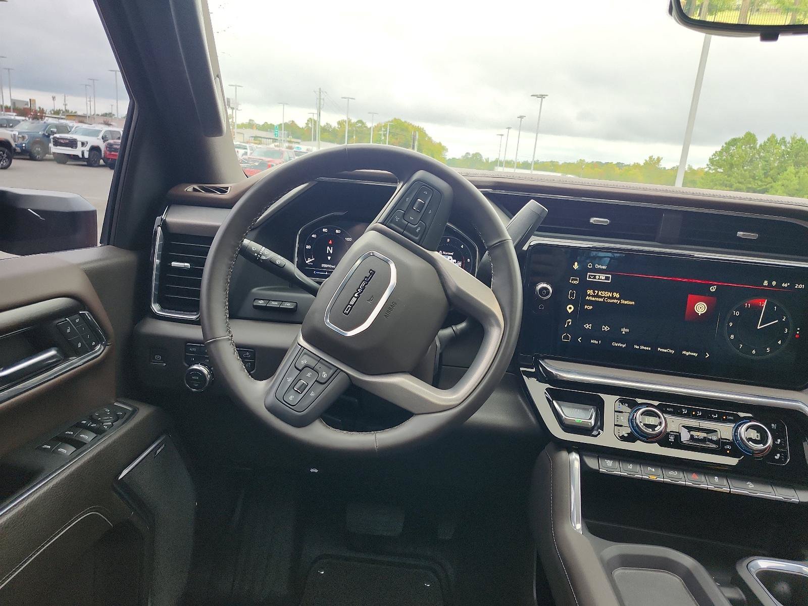 Used 2024 GMC Sierra 2500 Denali w/ Denali Reserve Package AWD/4WD image 19