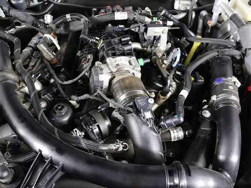 Used 2022 Ford Bronco Badlands image 17