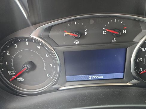 Used 2022 Chevrolet Equinox Premier image 22