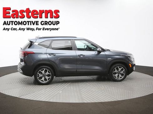 Used 2023 Kia Seltos EX AWD/4WD image 45