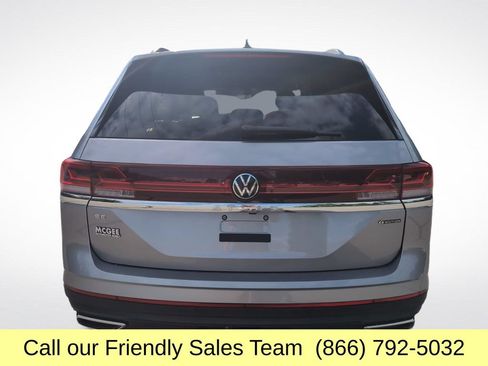 Used 2025 Volkswagen Atlas SE AWD/4WD image 5