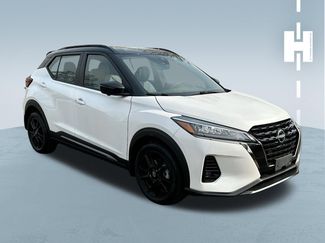Used 2024 Nissan Kicks SR w/ SR Premium Package video 1