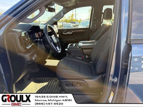 Used 2024 GMC Sierra 1500 Elevation image 10